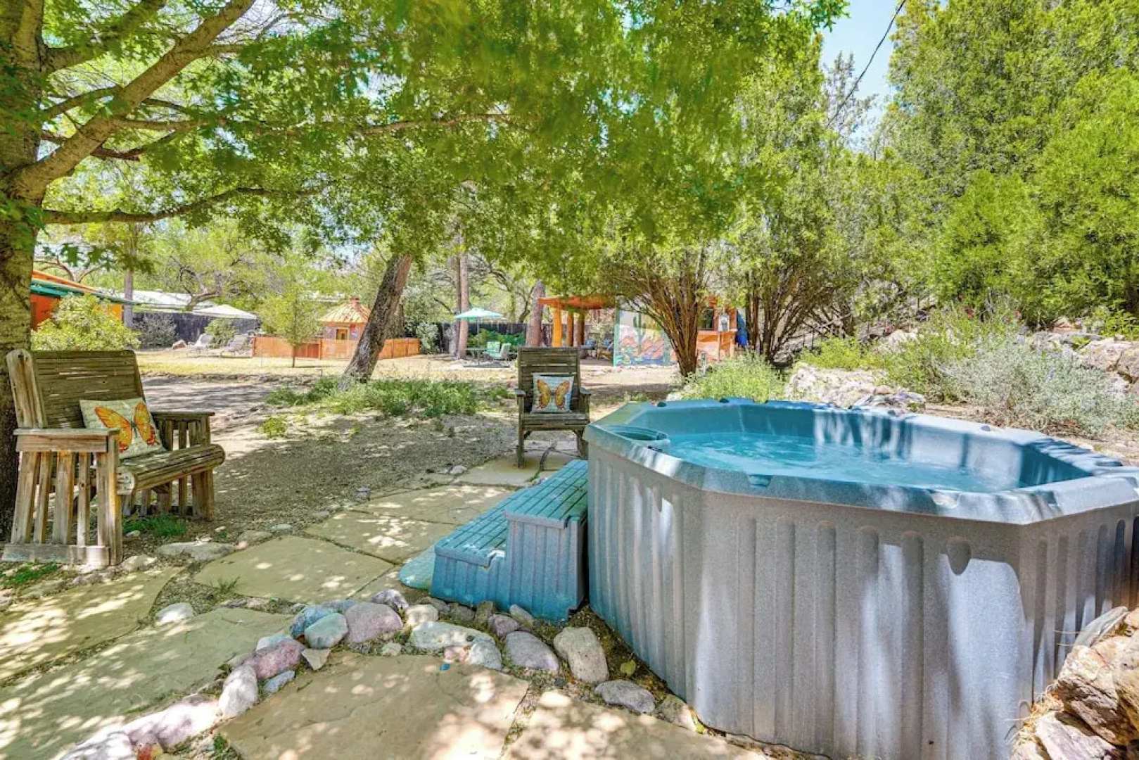 Vibrant 'casa Paloma' w/ Patio - Near Vineyards!