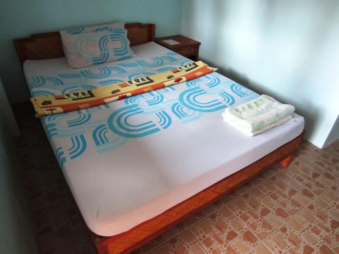 Yooneek Beach Resort