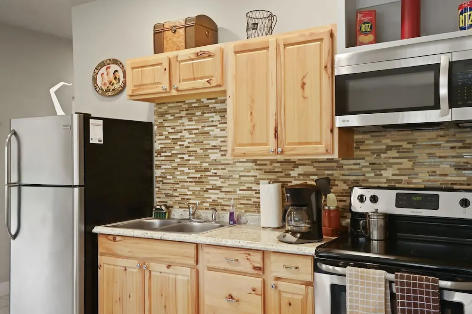 Far View Gasthaus 2 Bedroom Apts by RedAwning