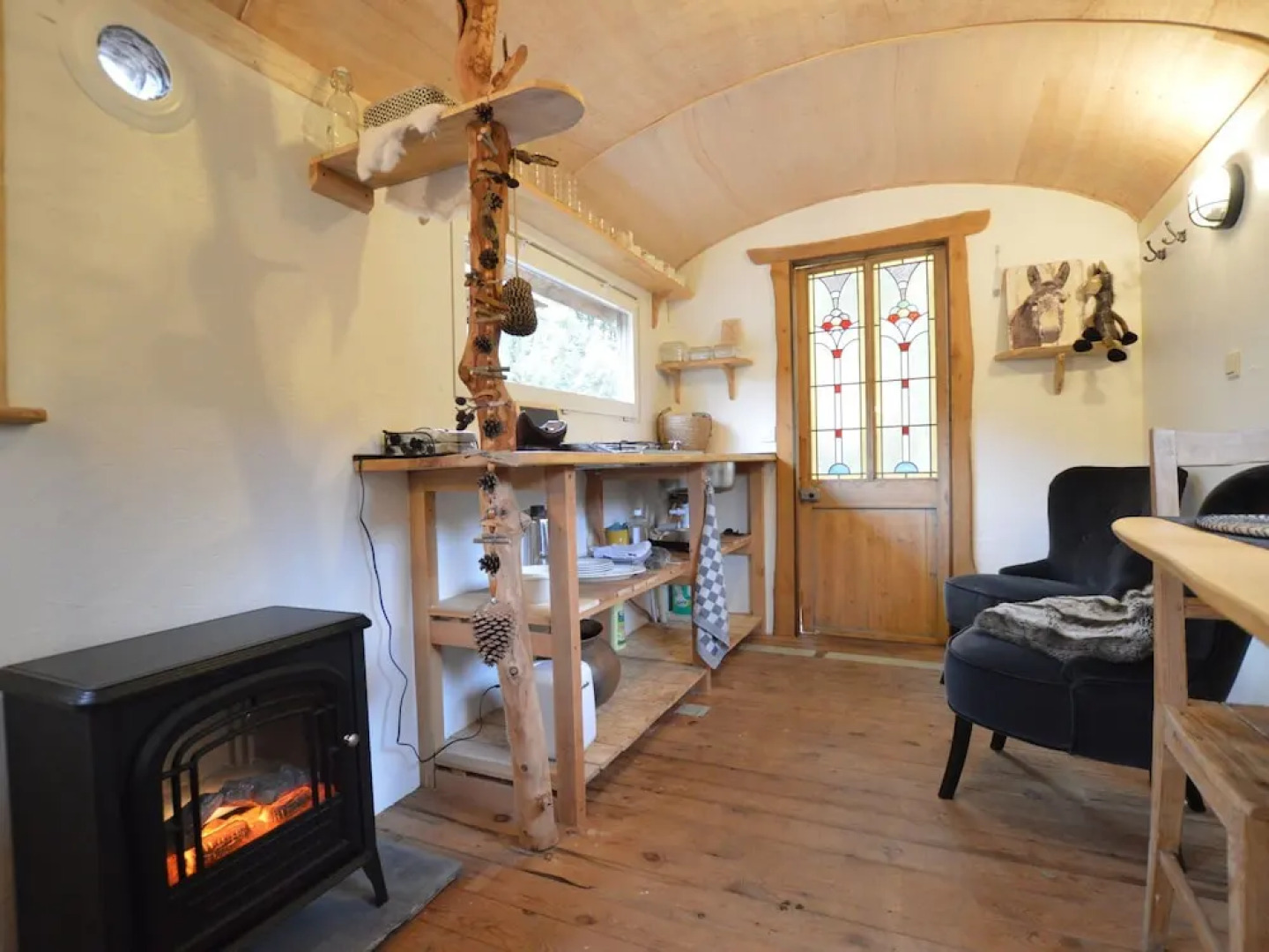 Charming Cottage in Zeeland with Hot Tub