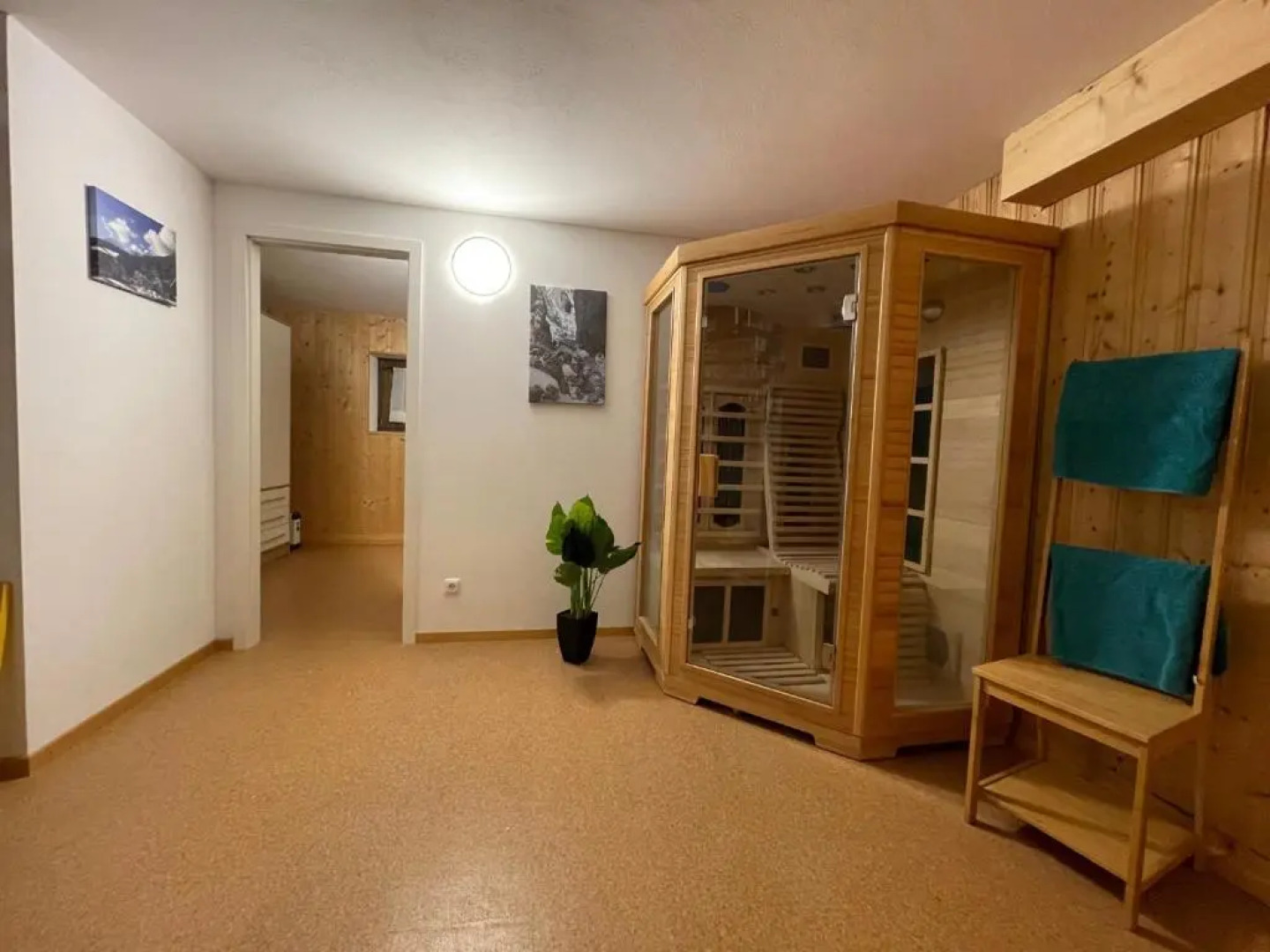 Großzügiges Domizil, 90qm, mit Terrasse, Garten und Garage