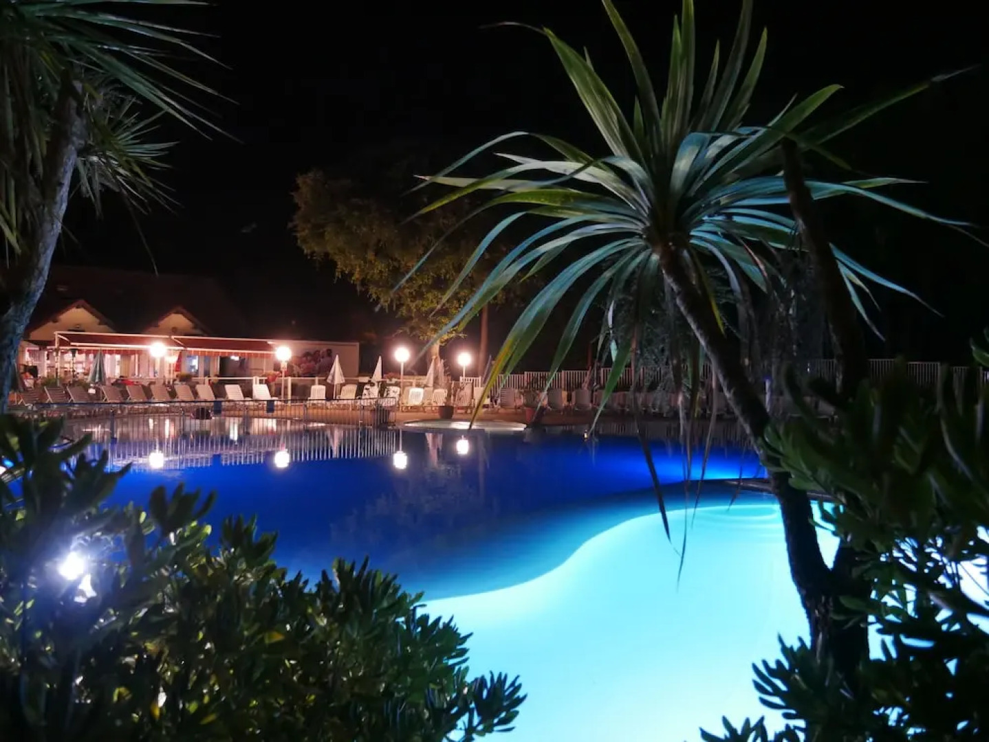 Les Pierres Couchées