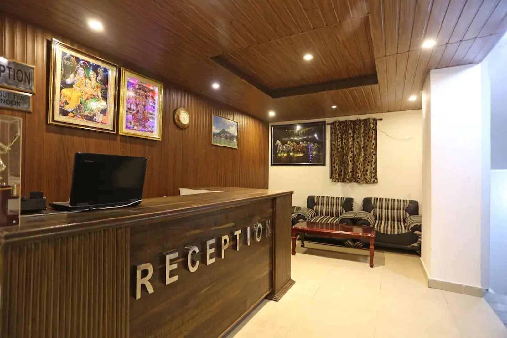 OYO 6517 Satyam International