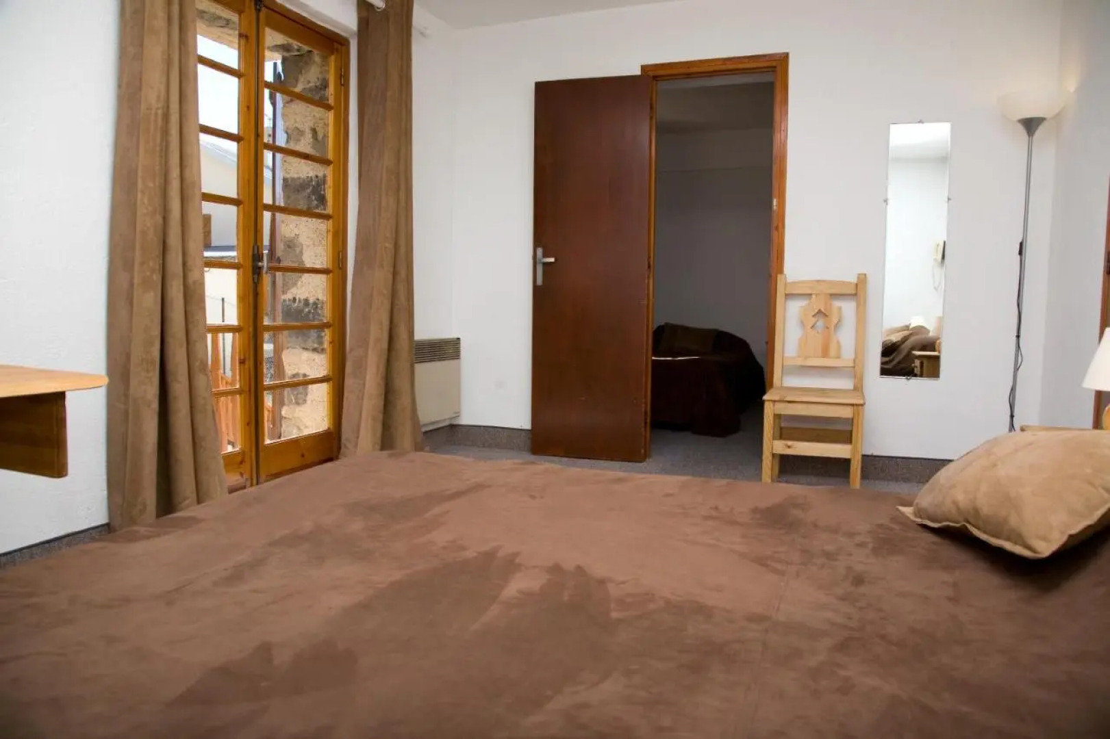 Adonis Hotel Le Chastellan