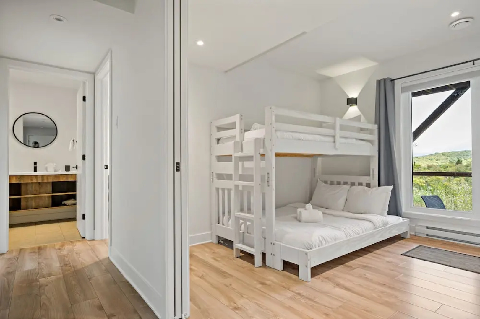 Alpine Chalet - RVMT