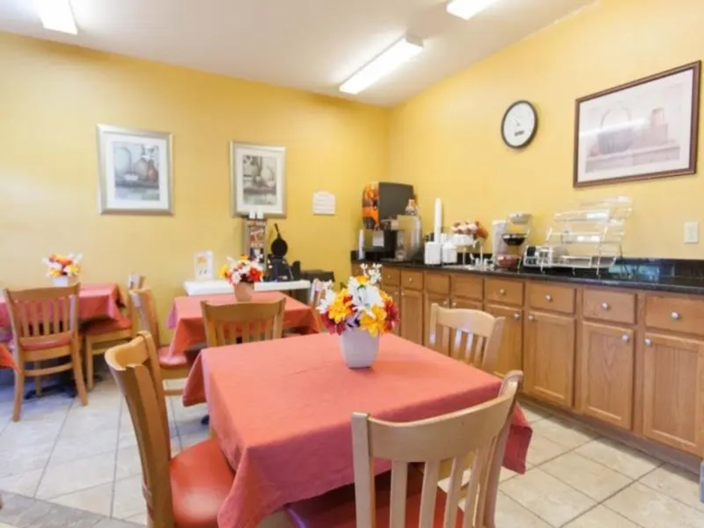 Home Town Inn Ringgold