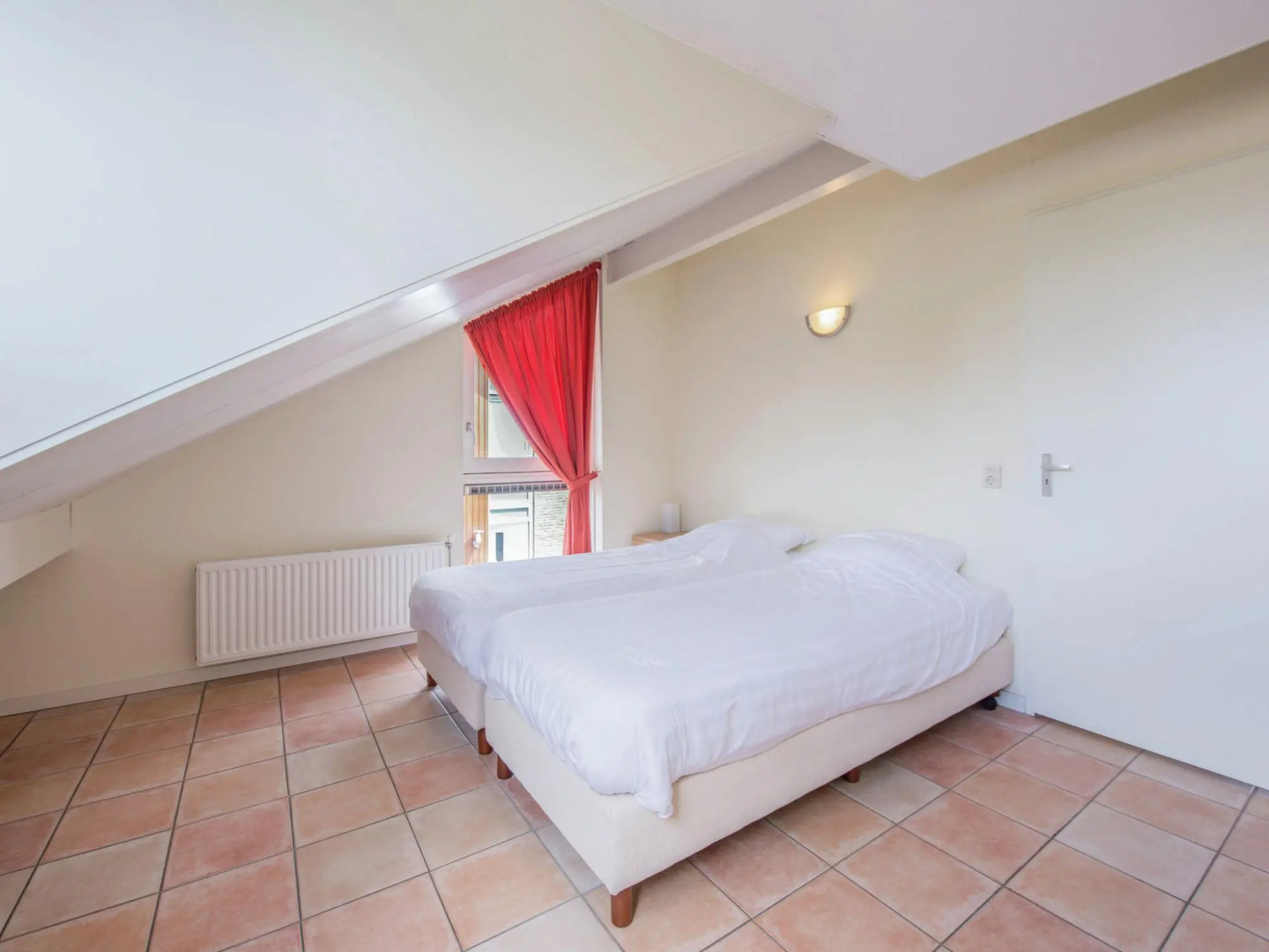 Apartment in Waterpark With Private Jetty