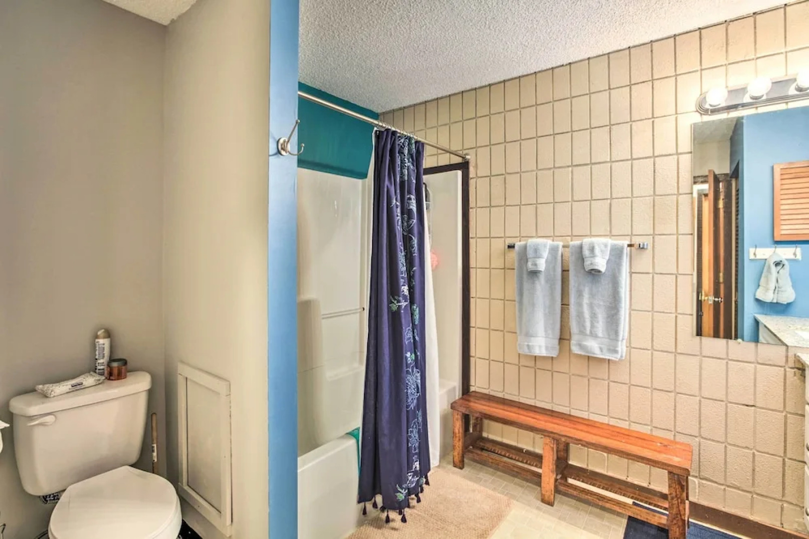 Cozy Wintergreen Resort Condo: Walk to Ski Lifts!