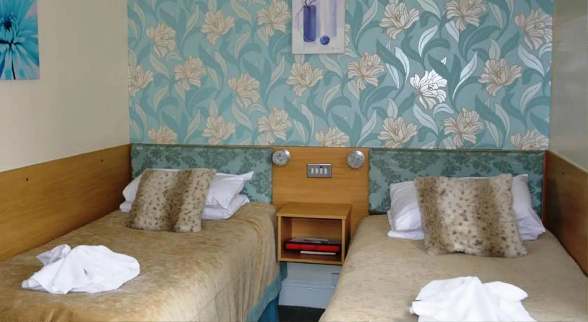 Red House Hotel