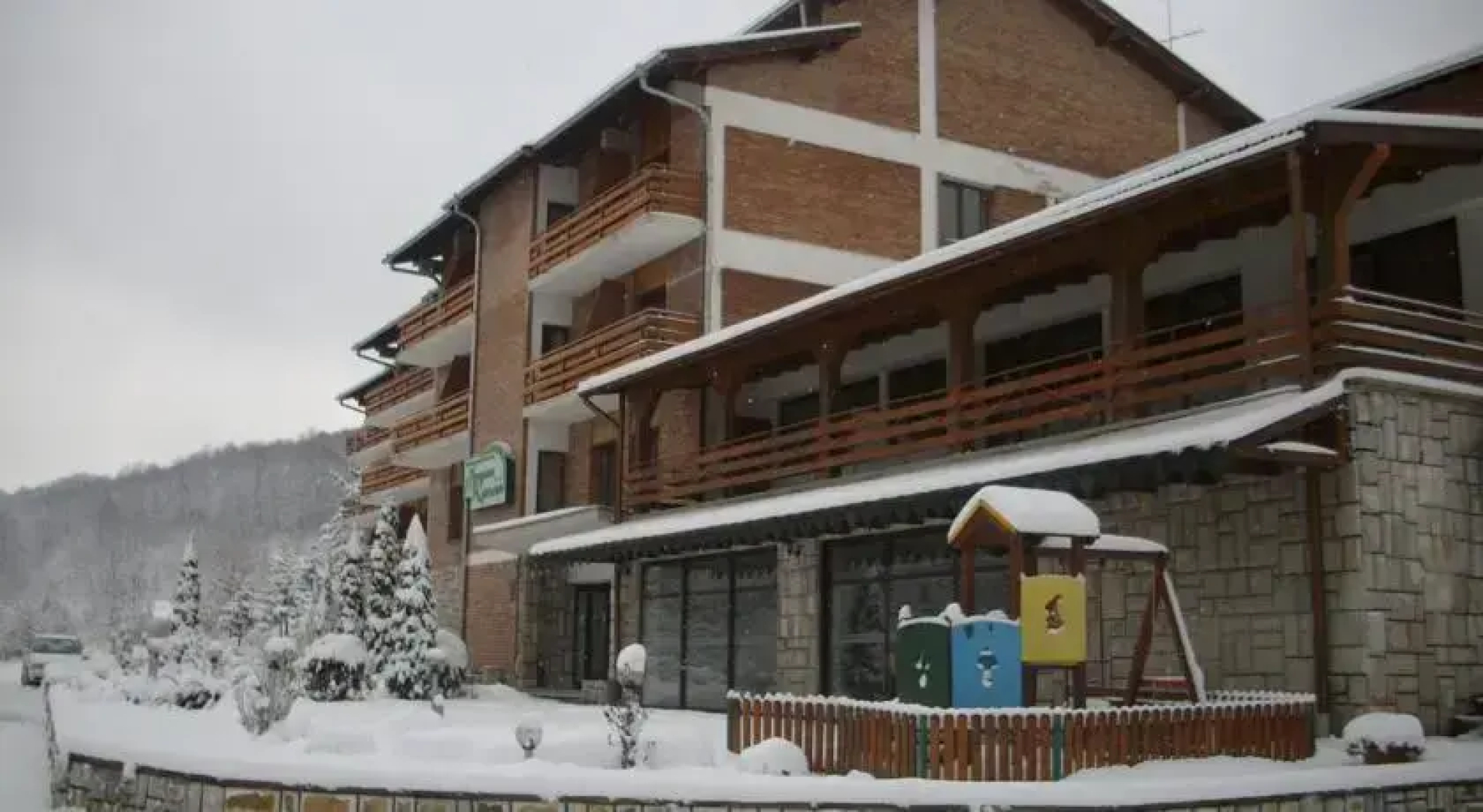 Tourist center Momina Krepost