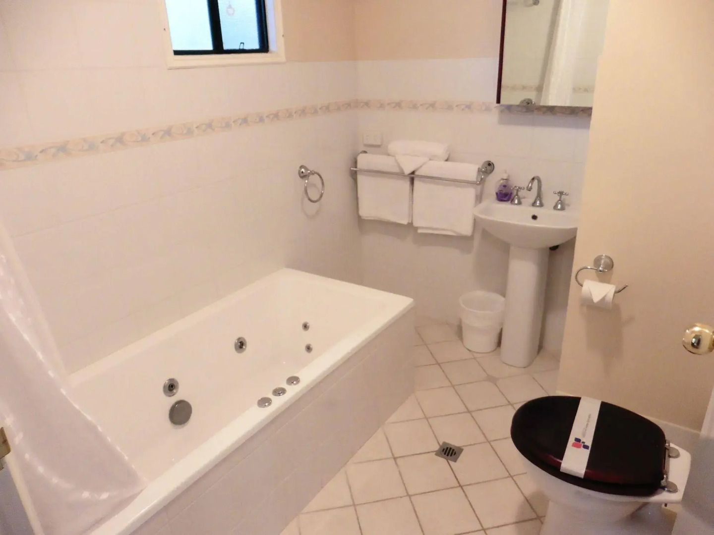 Avon Accommodation – York