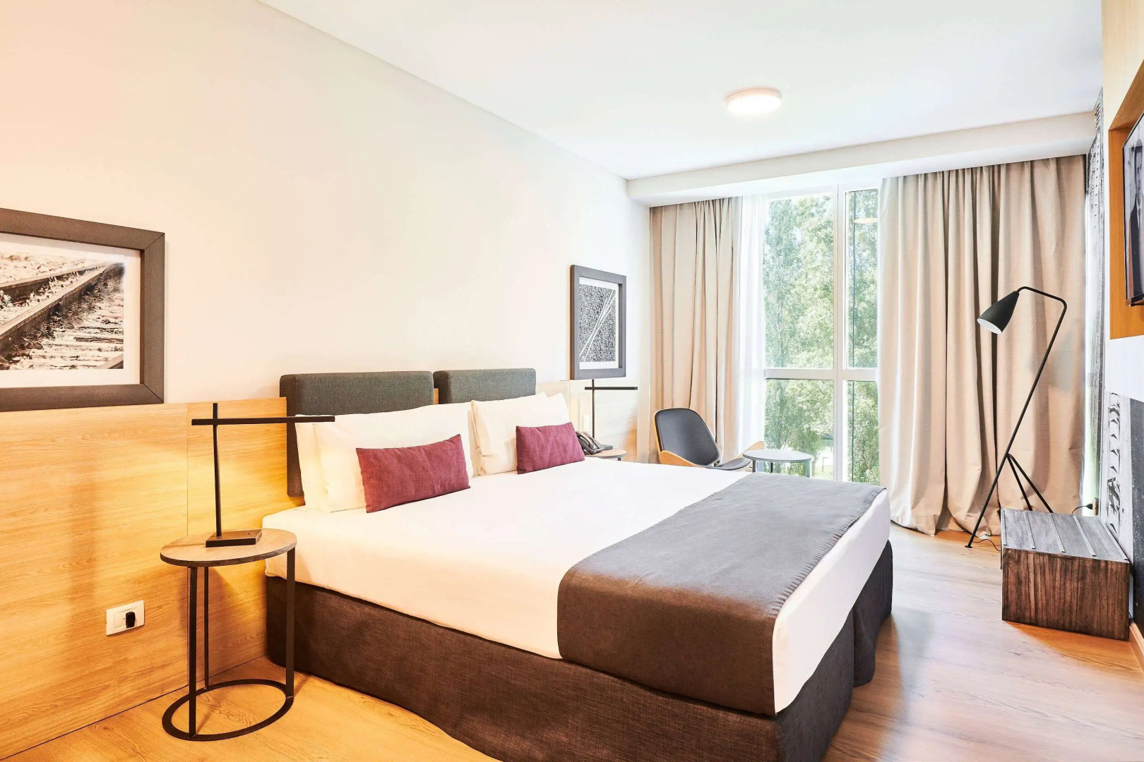 Dazzler by Wyndham Rosario