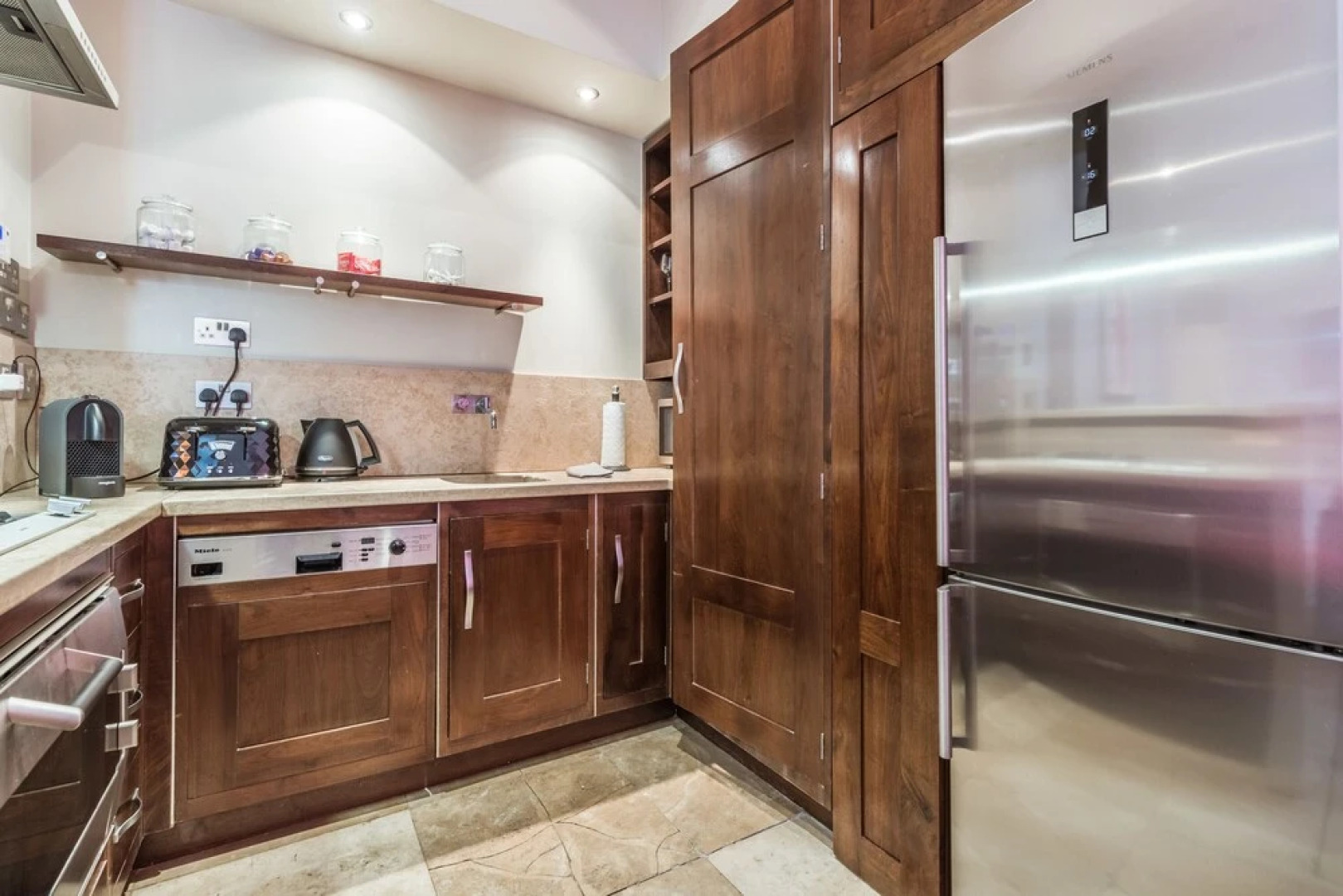 The Oscar Wilde Suite by 5STARSTAY