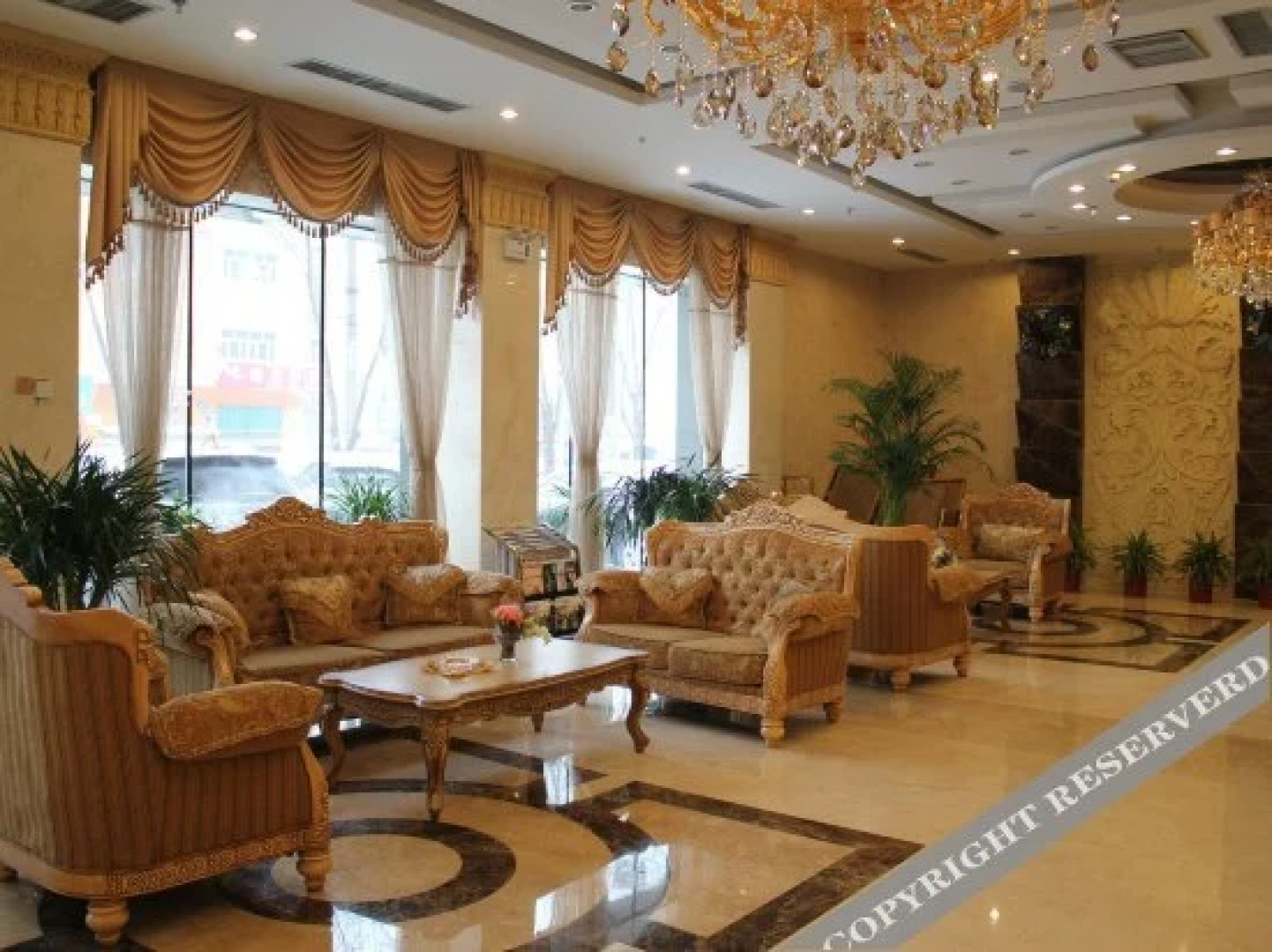 Universal House Haiyi Hotel