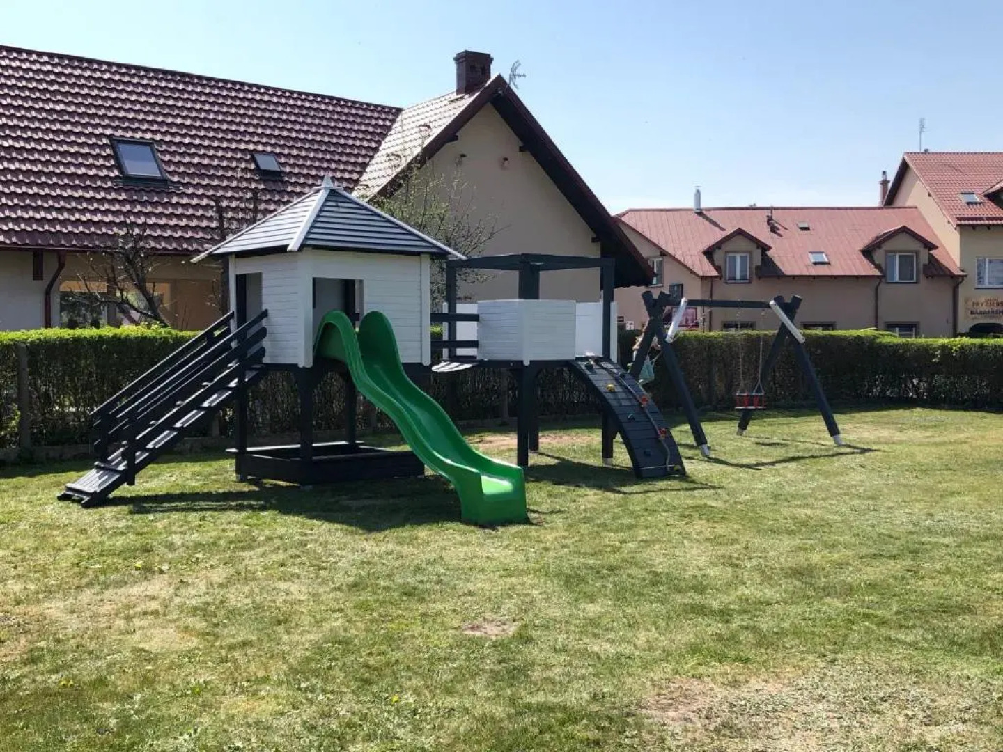 Domki I Pokoje Krotka 4