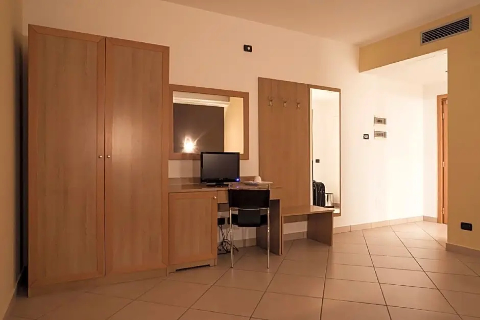 Manhattan Village Hotel