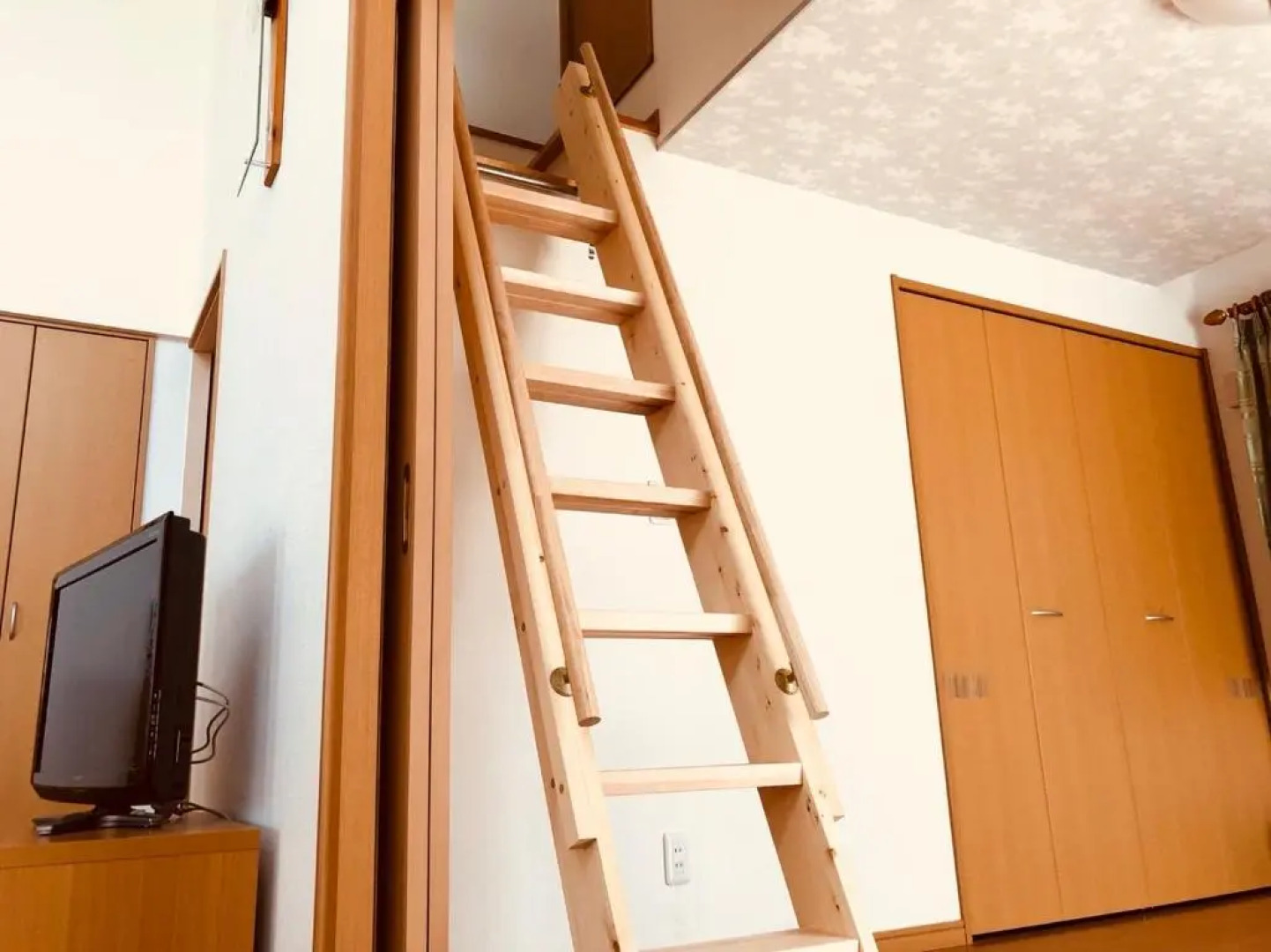 Minpaku Momotaro Bekkan