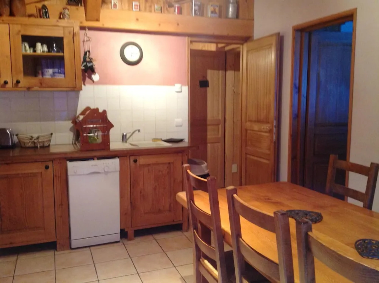 Apartment With 3 Bedrooms in Peisey-nancroix, With Wonderful Mountain View, Enclosed Garden and Wifi - 22 km From the Slopes