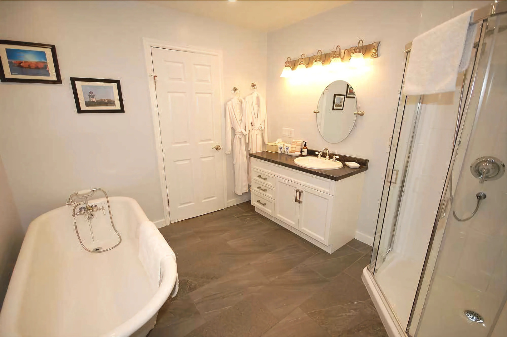 Charlotte's Rose Inn