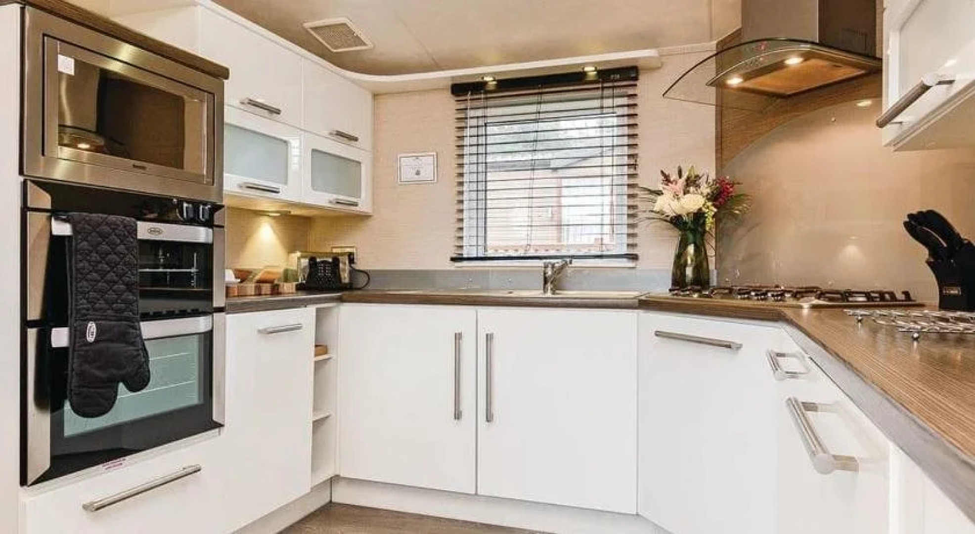 Cheddar Woods Resort and Spa