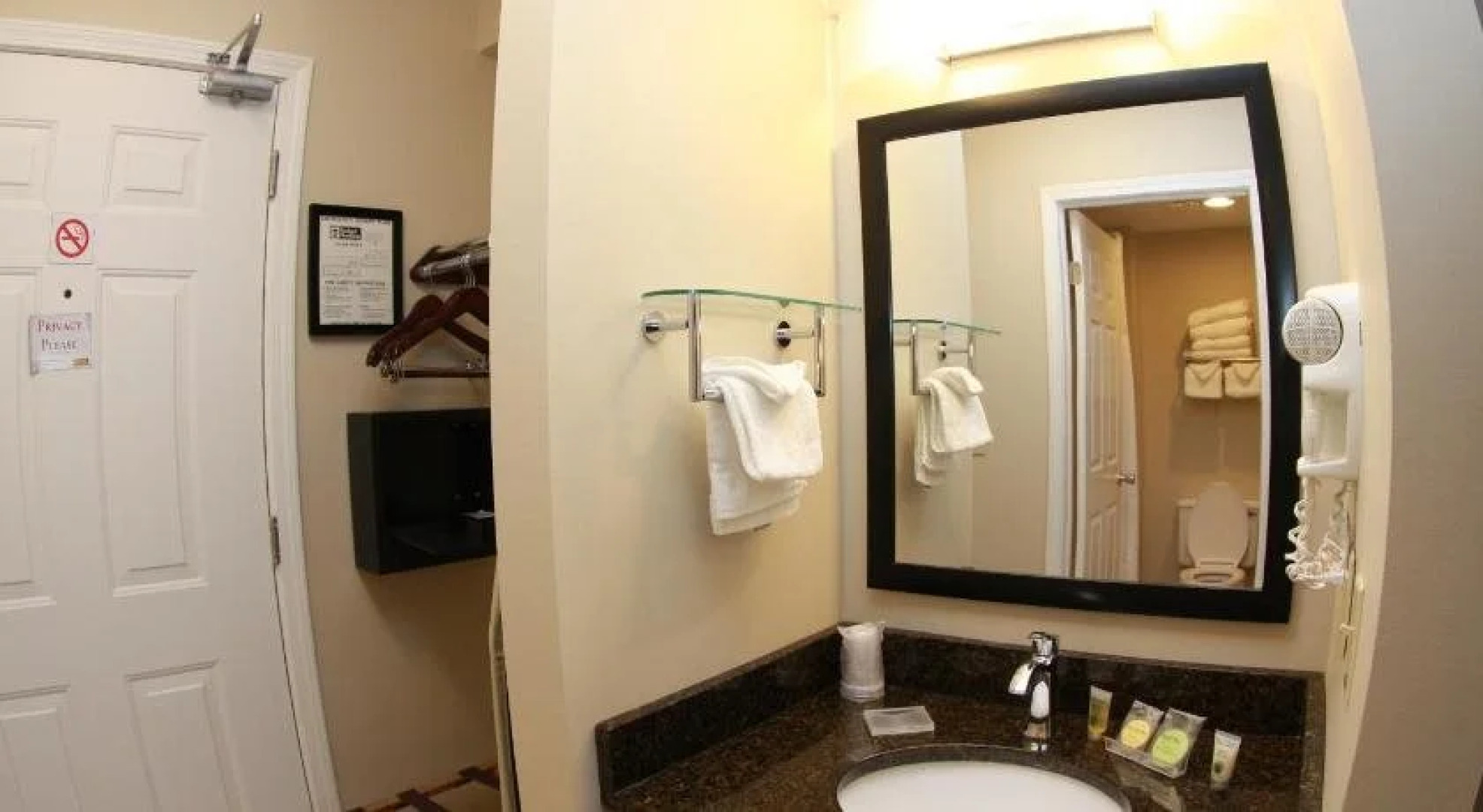 St. Ignace Budget Host Inn