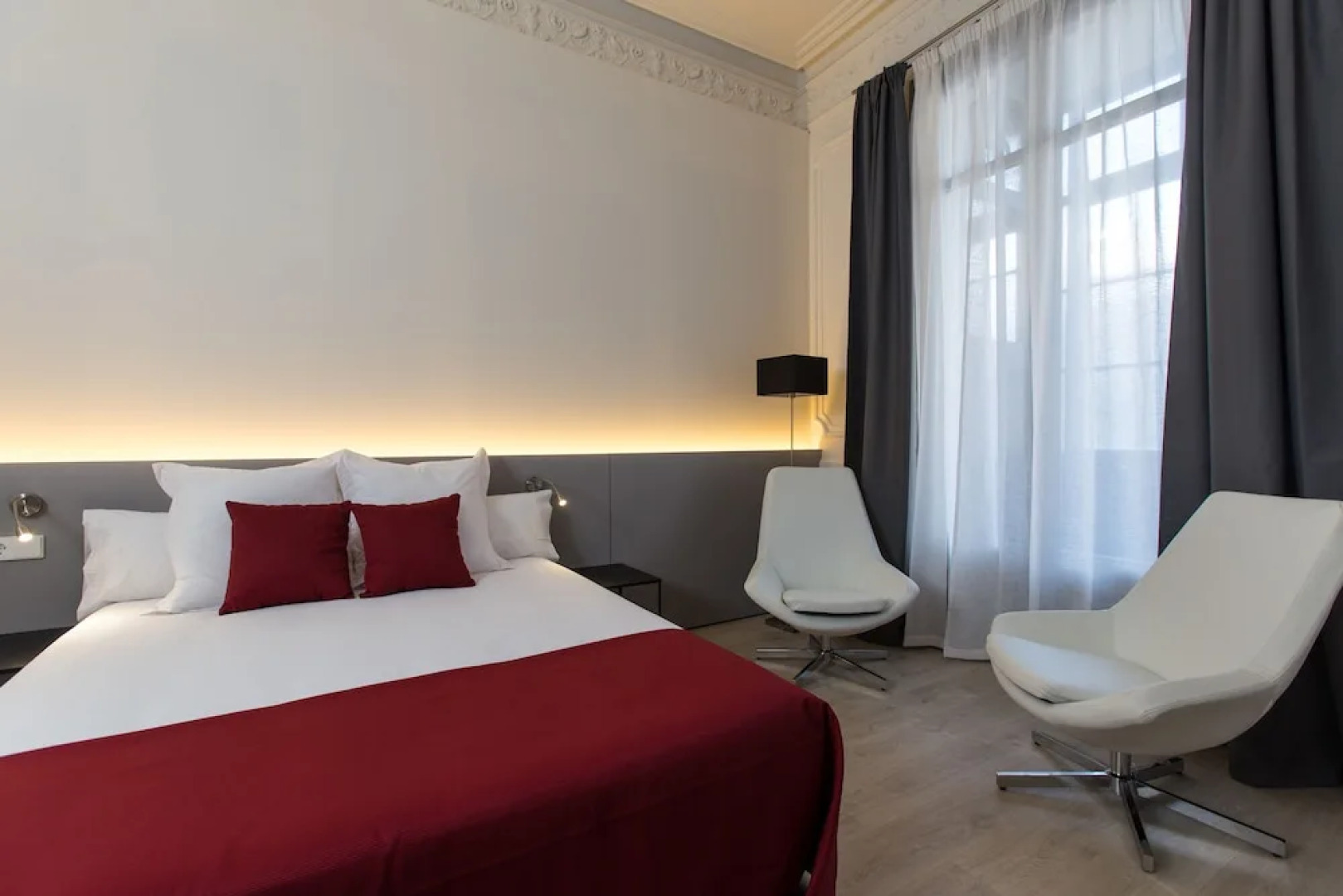 Izaila Plaza Catalunya