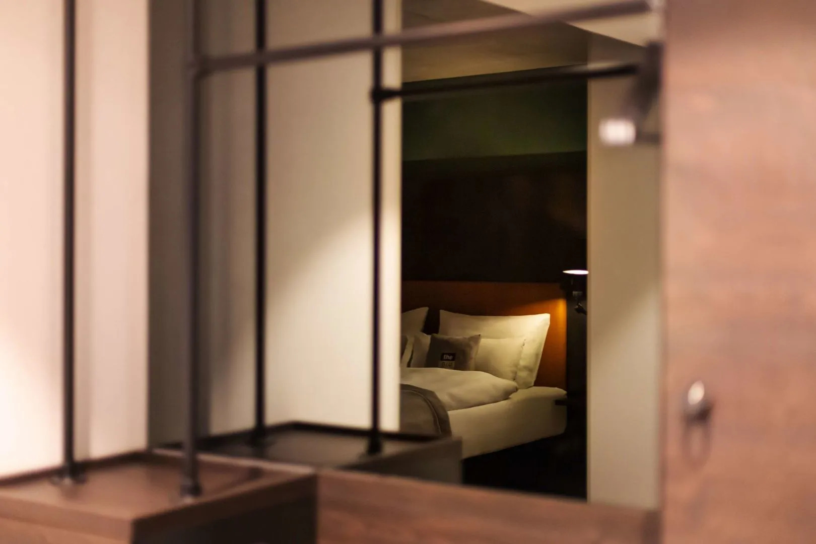 Holiday Inn - the niu, Fender Amsterdam by IHG