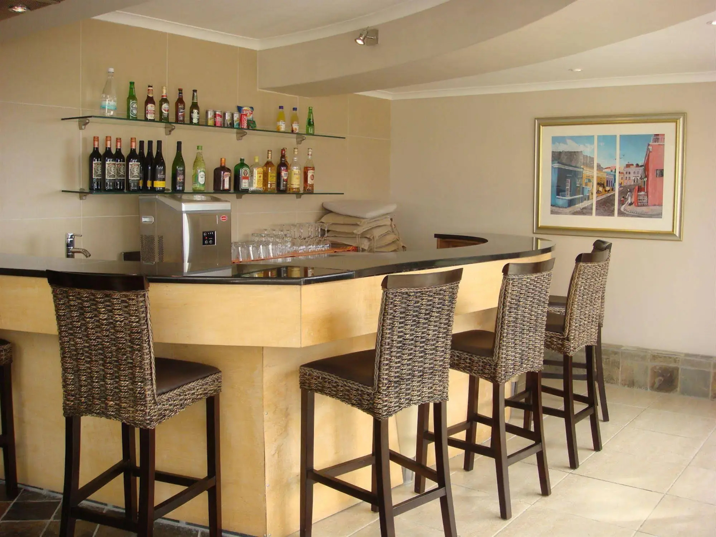 Signal Hill Lodge
