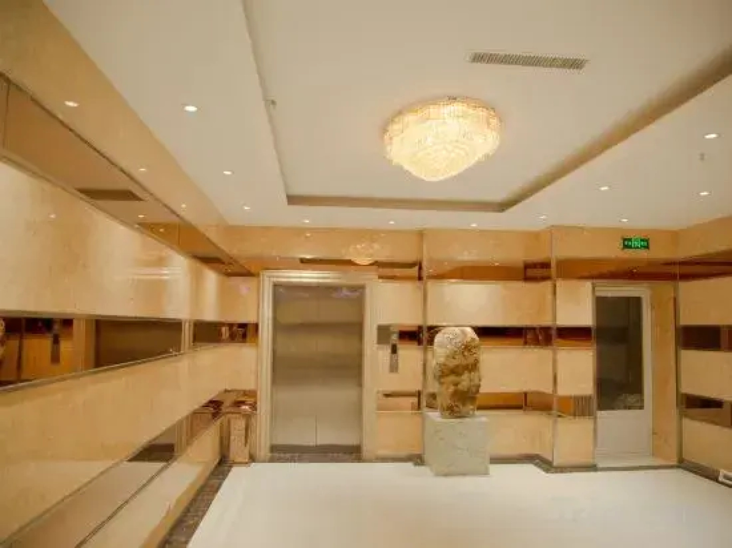 Bahrain Youqi Victory Business Hotel