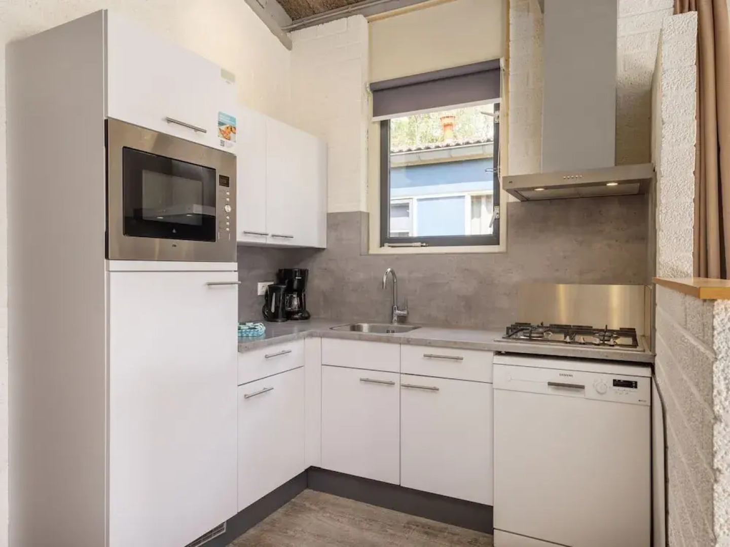 Restyled Bungalow with Dishwasher near Nature Reserve