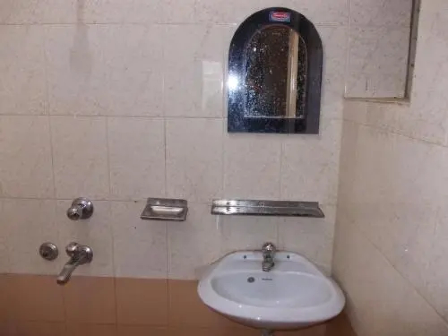 Rishaan Guest House