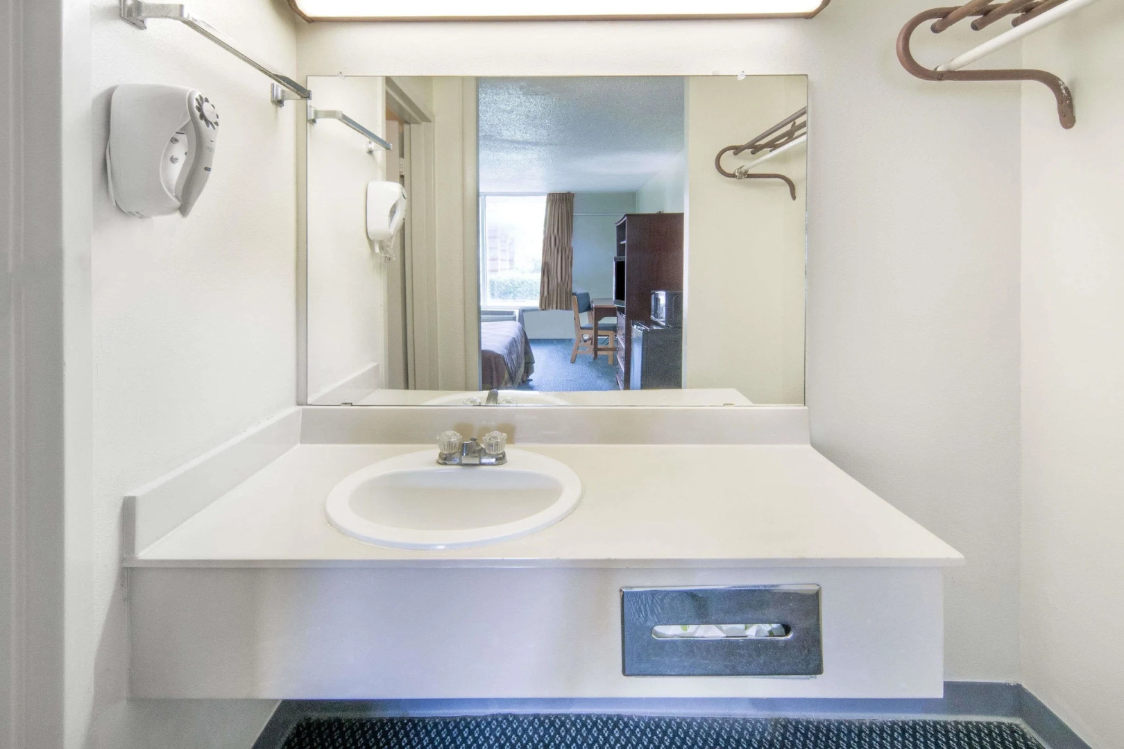 Studio 6 Lake Jackson, TX