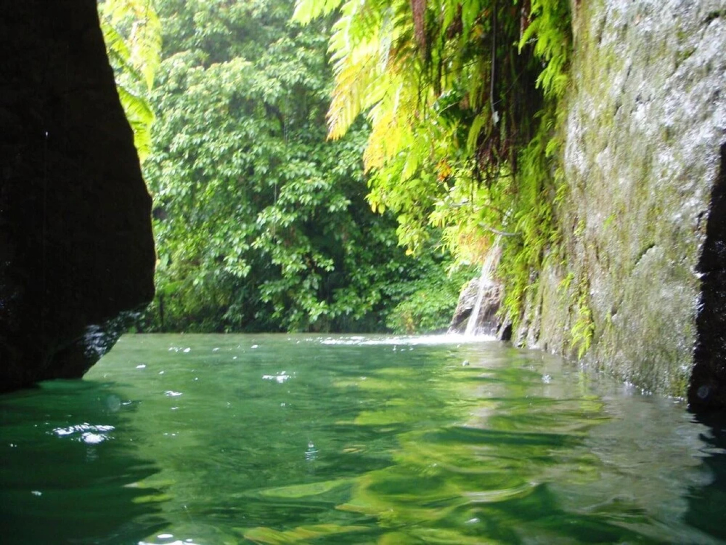 House With 2 Bedrooms in Roseau Vallée, With Wonderful sea View, Furni