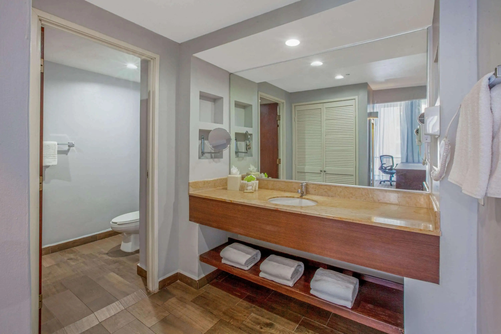 CHN Hotel Monterrey Centro, Trademark by Wyndham