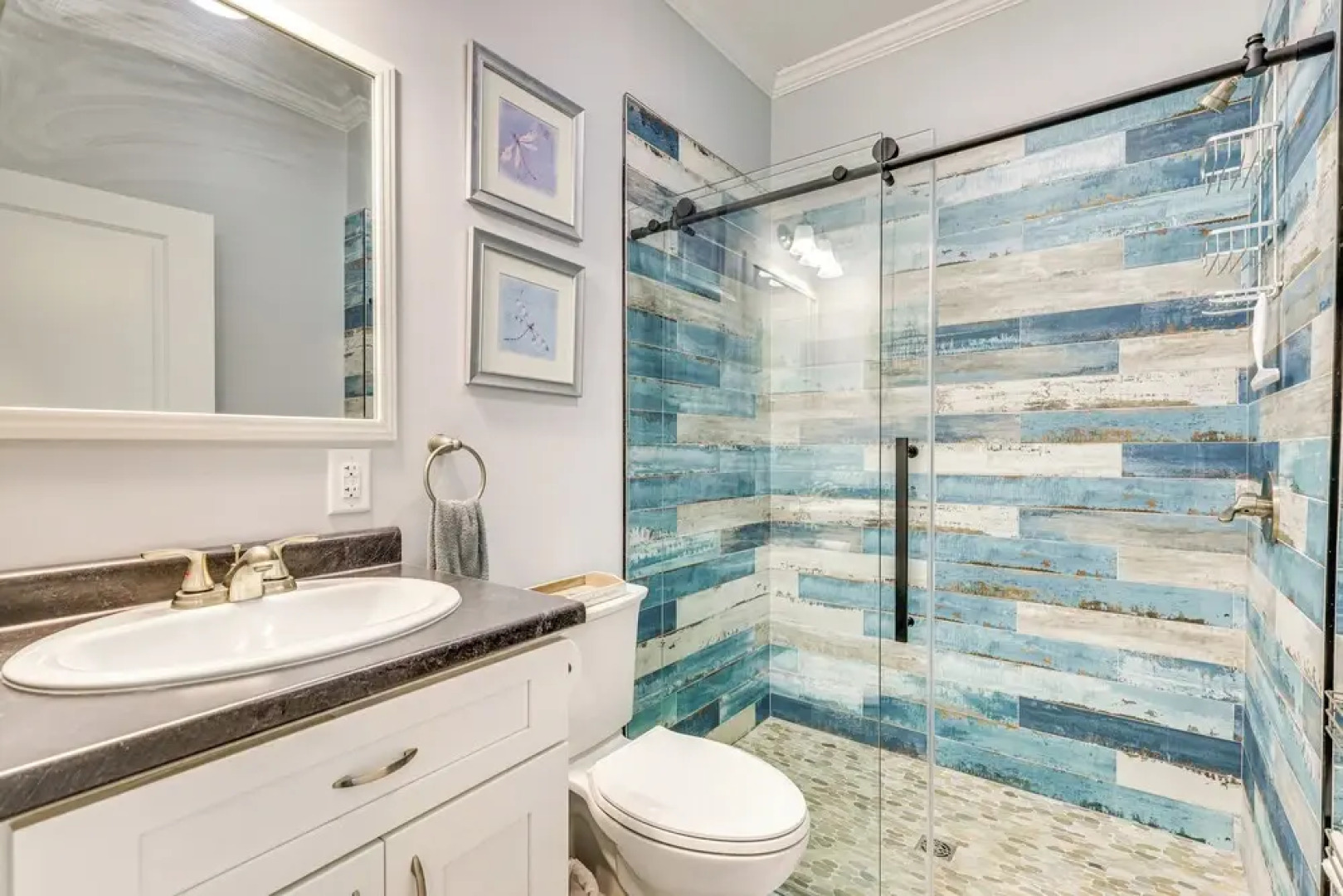 1 Mi to Beach Access: Home w/ Porch in Fort Myers!