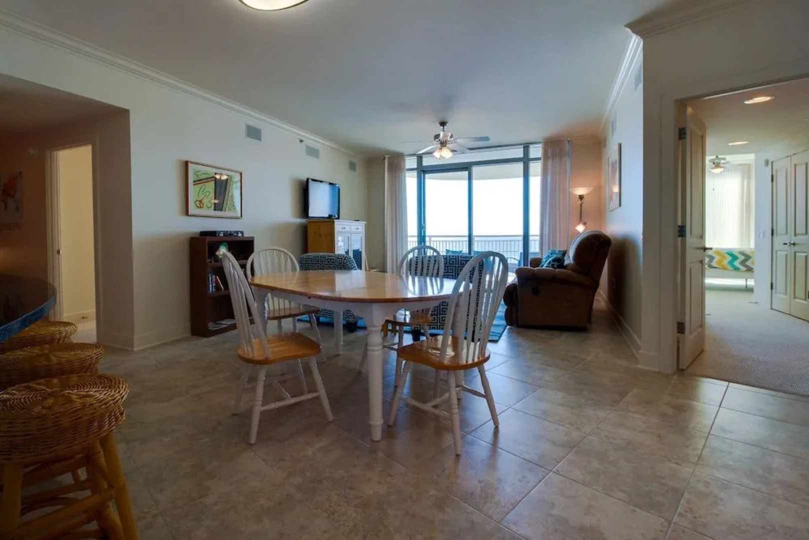 Palisade Palms Beachfront