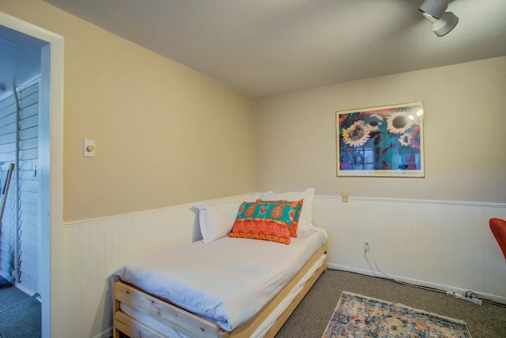 5brmonument Historic Charmminutes To Hiking