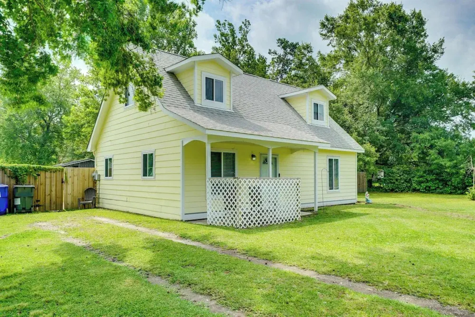 Family-friendly Leland Home w/ Patio & Grill