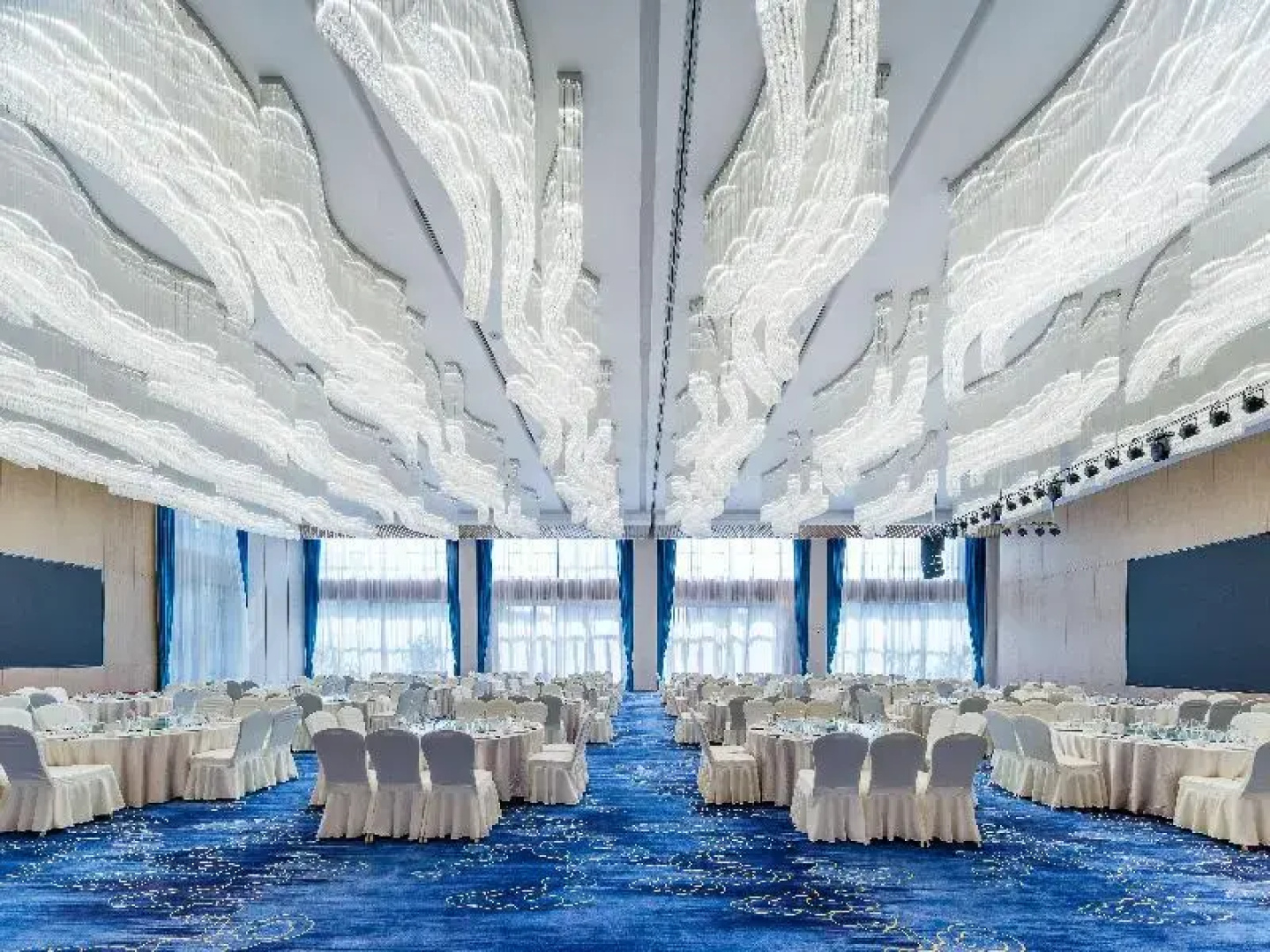 Holiday Inn Express Zhoukou Dancheng
