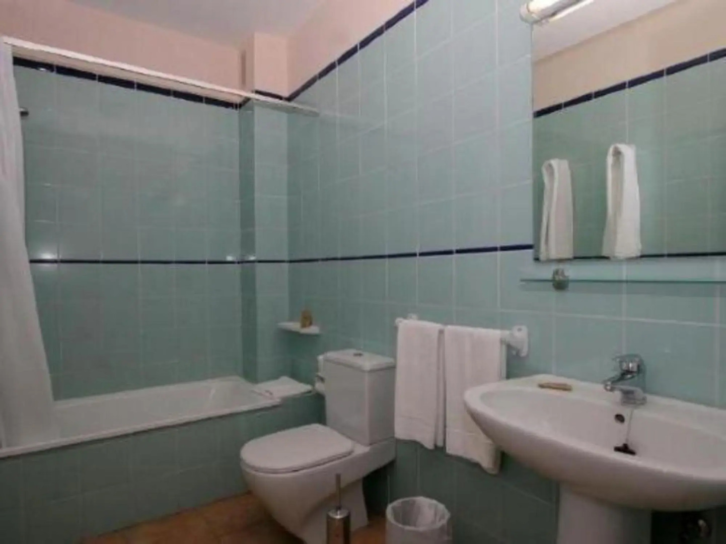 Apartamentos Jardín del Conde