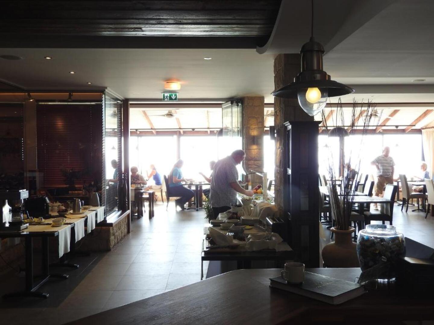 Hill View Restaurant & Apartments