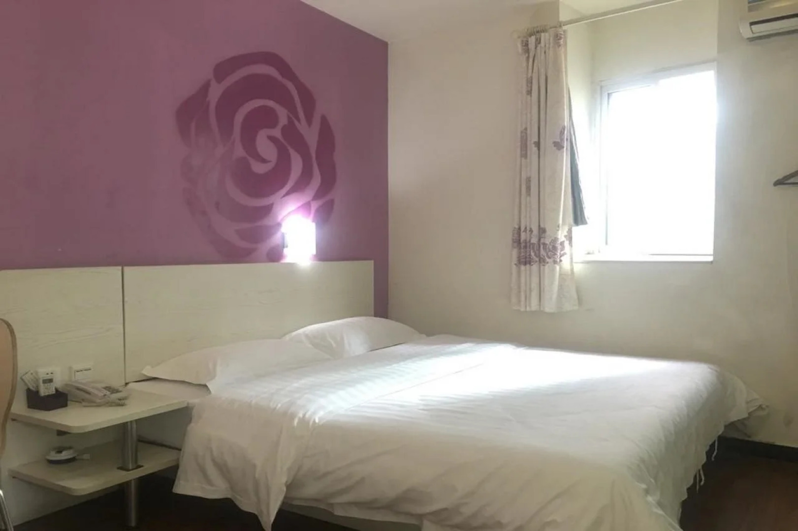 V8 Hotel Xi Cun Branch