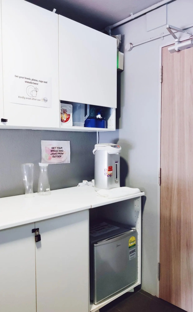 Met A Space Pod @ Arab Street