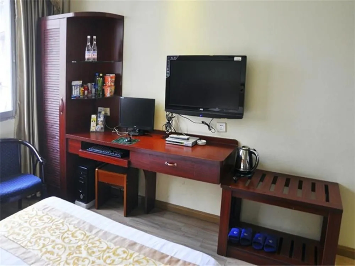 Hong Qi Grand Hotel