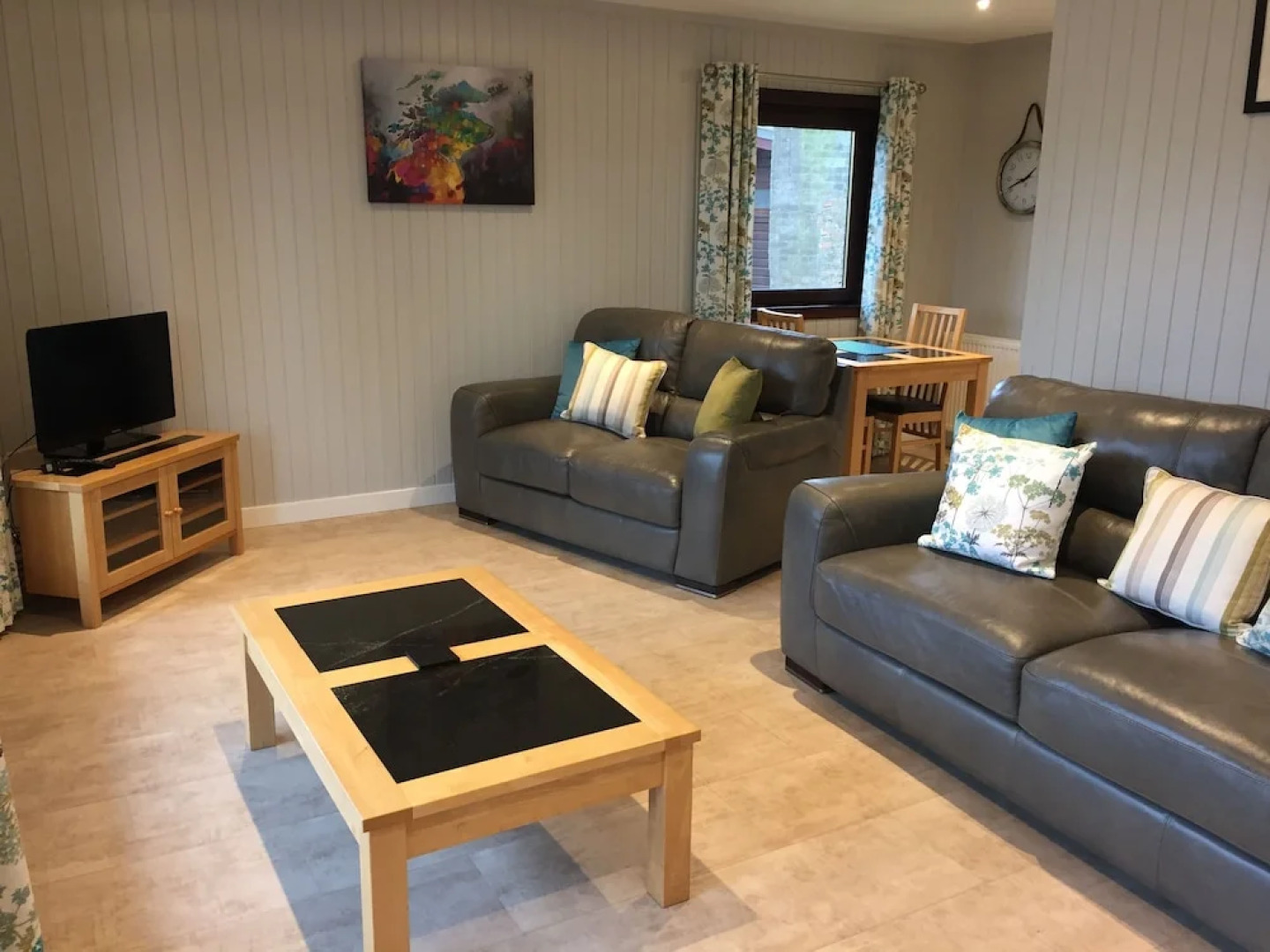 Bluebell Lodge 7 with Hot Tub