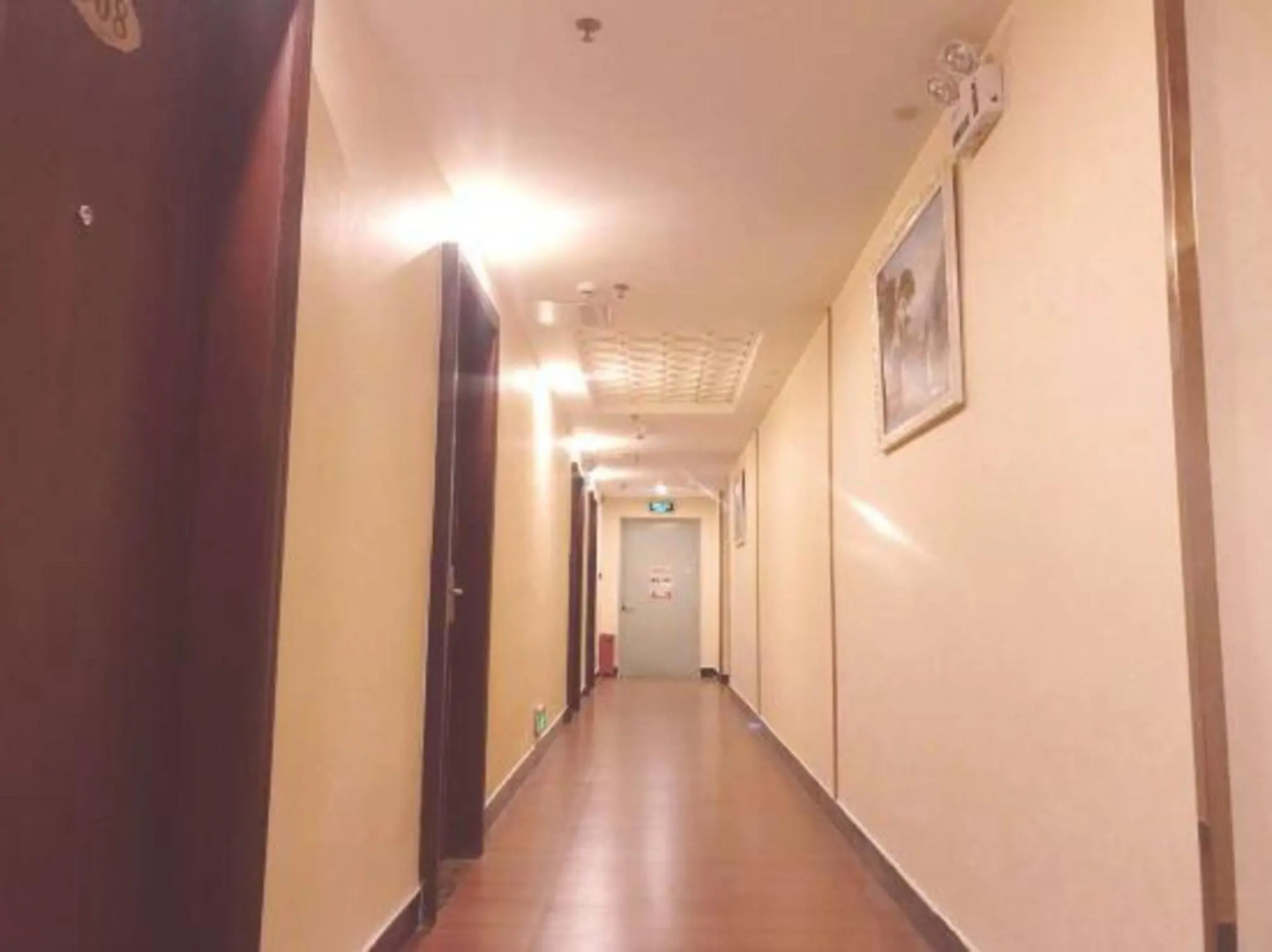 Green Rongting Hotel