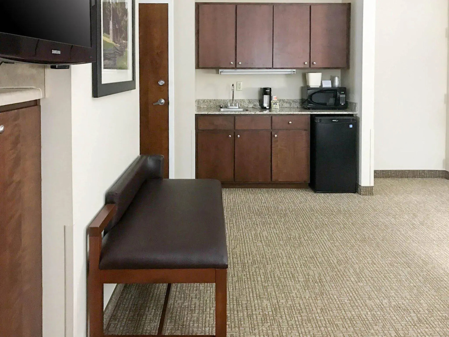 Comfort Suites Johnson City near University