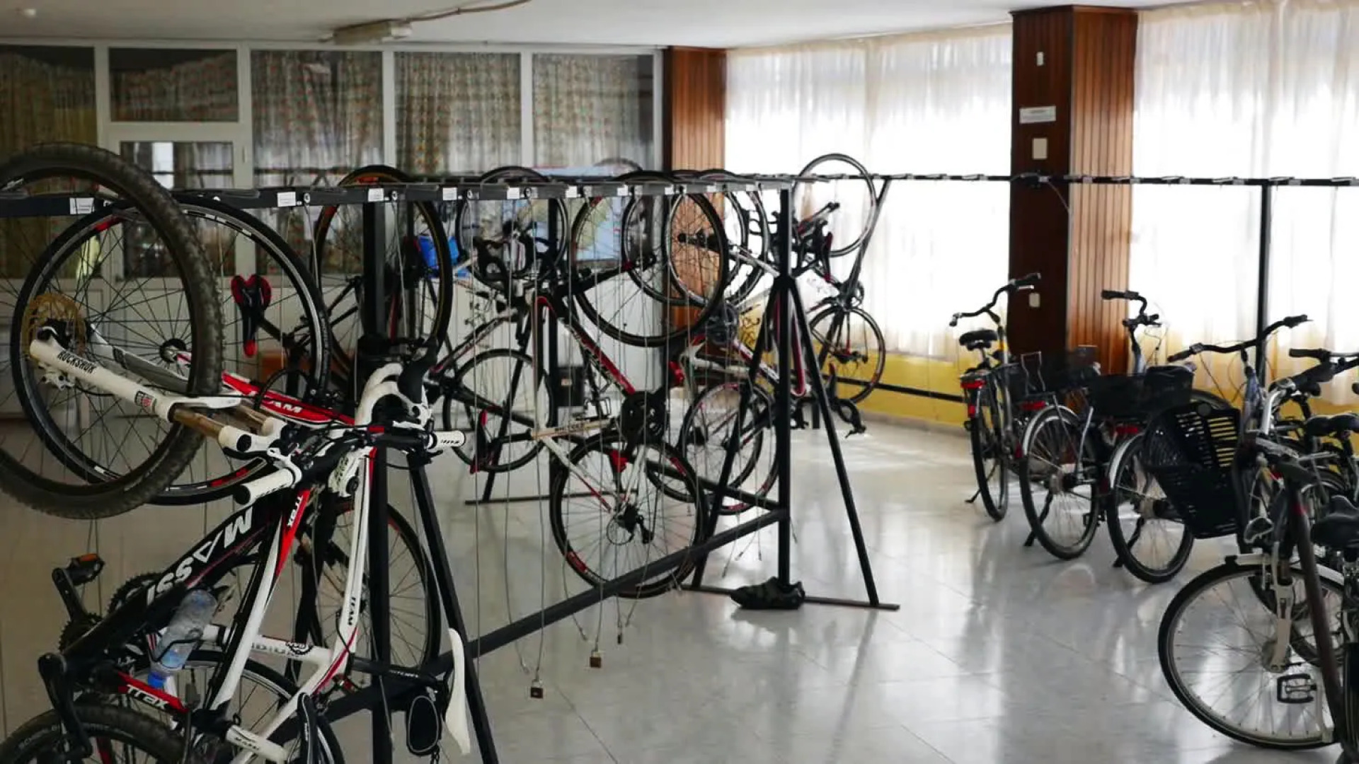 Universal Hotel Perla