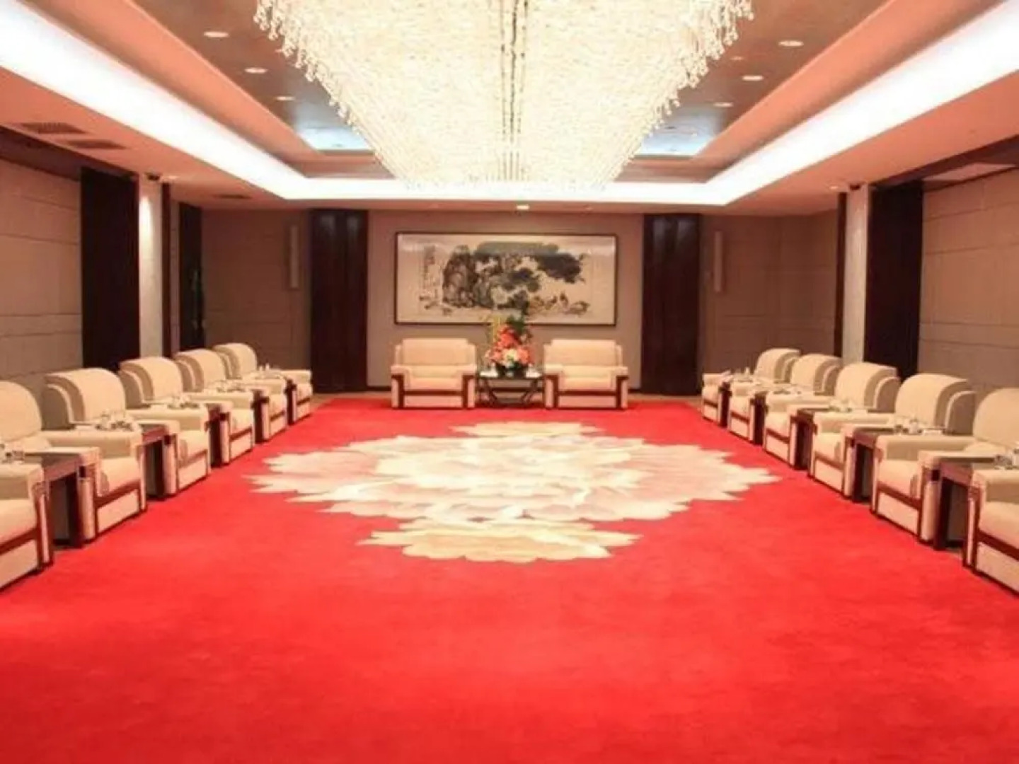 Landbridge Jinjiang Hotel