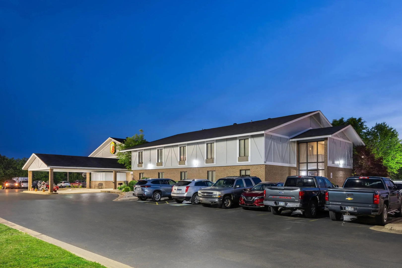 Super 8 by Wyndham Harrison AR